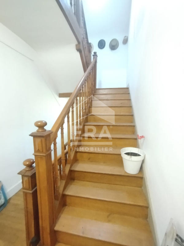 Maison - 203 m² - 8 pièces