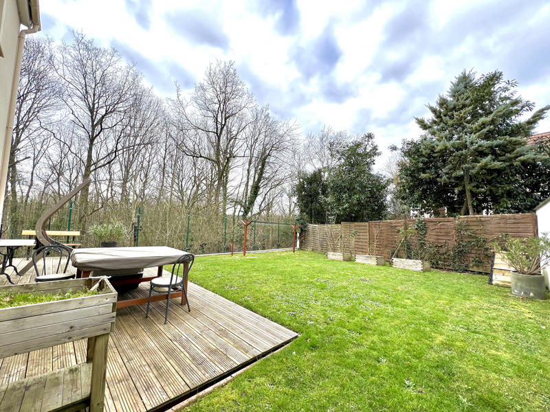 Maison - 93 m² - 5 pièces