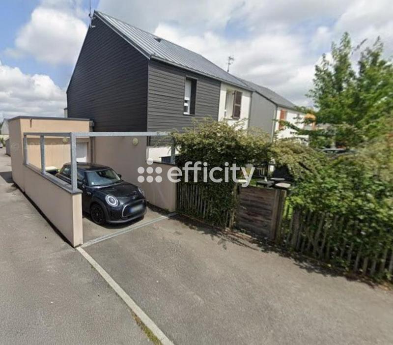 Maison - 105 m² - 4 pièces