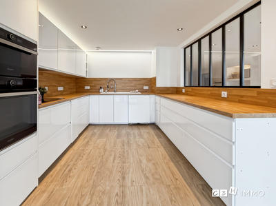Appartement - 120 m² - 4 pièces