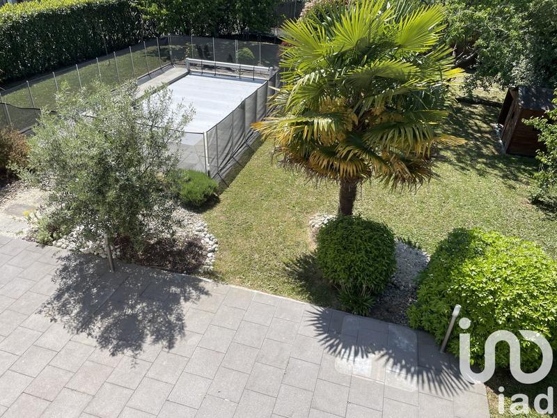 Maison - 216 m² - 8 pièces