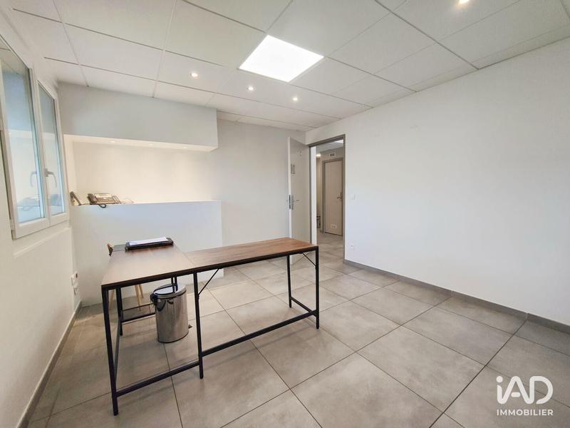 Local commercial - 250 m² - 2 pièces