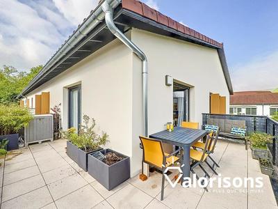 Appartement - 80 m² - 4 pièces