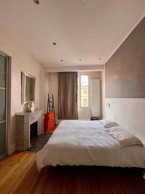 Appartement - 182 m² - 5 pièces