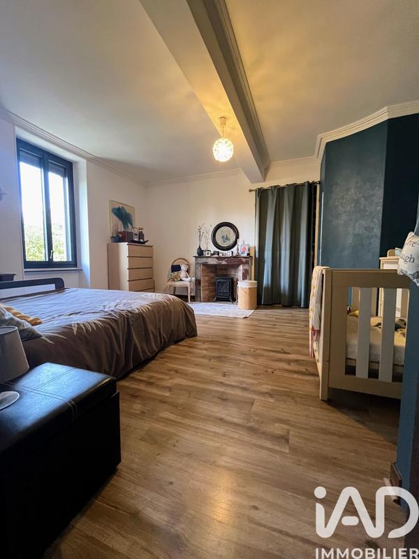 Maison - 475 m² - 13 pièces