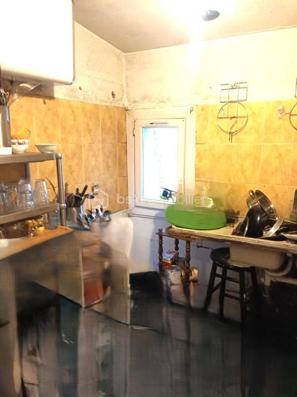 Immeuble - 232 m² - 13 pièces