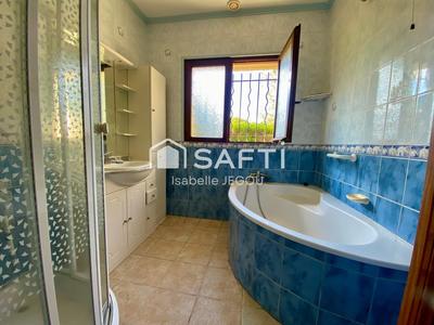 Maison - 97 m² - 4 pièces