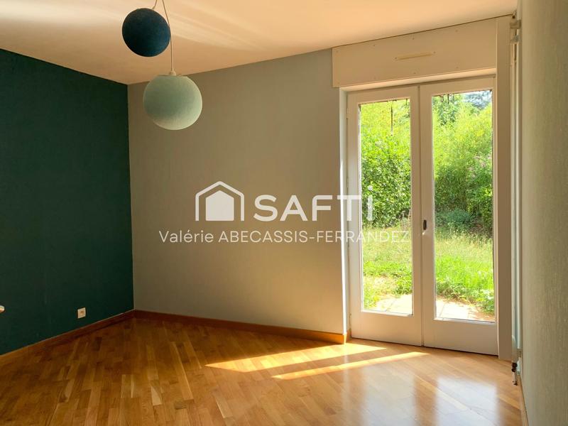 Maison - 215 m² - 7 pièces