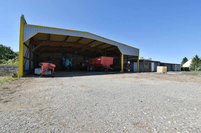 Maison - 350 m² - 12 pièces