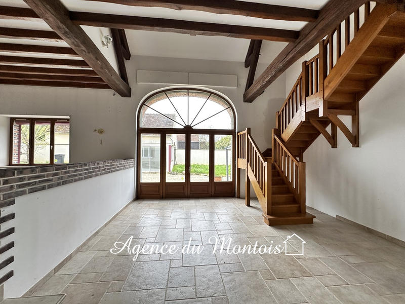 Maison - 192 m² - 6 pièces