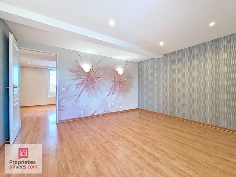 Maison - 253 m² - 10 pièces