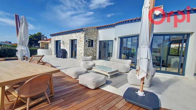 Villa - 231 m² - 6 pièces