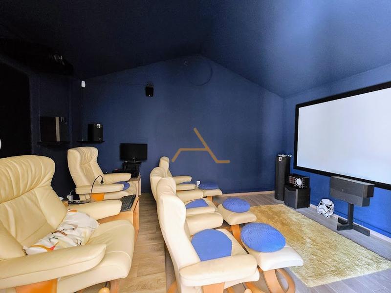 Maison en pierre - 185 m² - 7 pièces