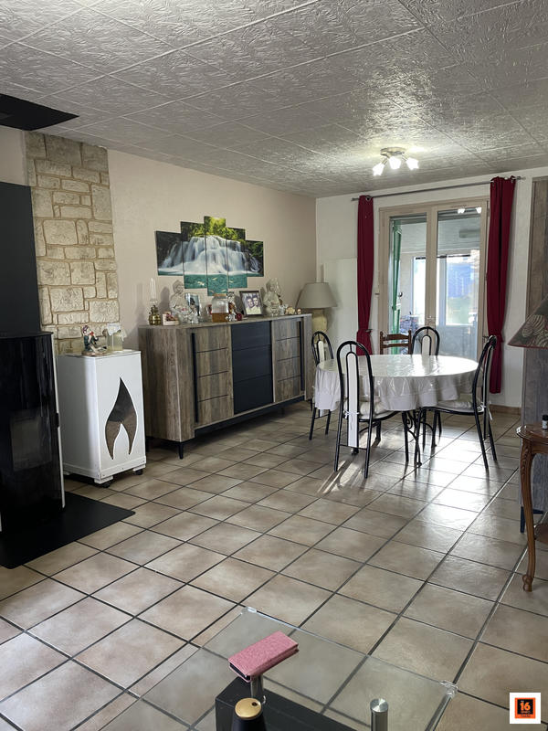 Maison - 90 m² - 4 pièces