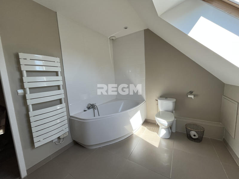 Maison - 166 m² - 6 pièces