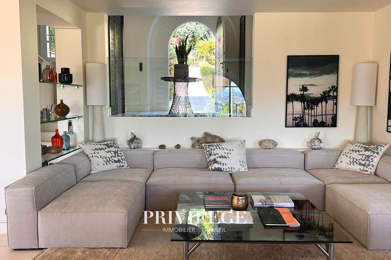 Propriété - 480 m² - 10 pièces