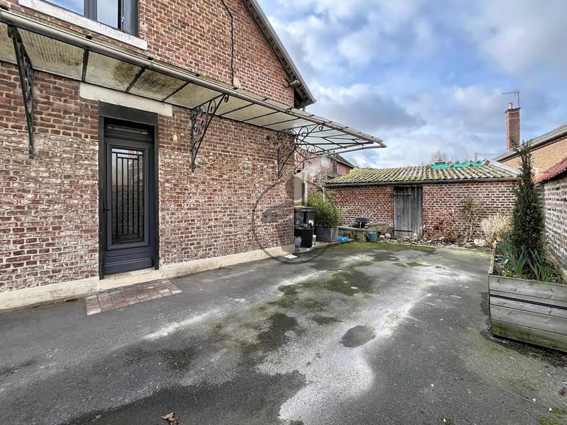 Maison - 102 m² - 5 pièces