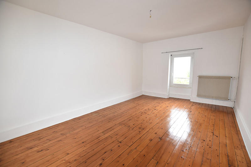 Appartement - 105 m² - 5 pièces