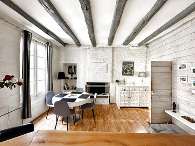 Maison - 160 m² - 10 pièces