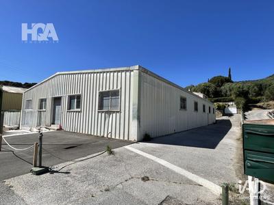 Local commercial - 678 m²