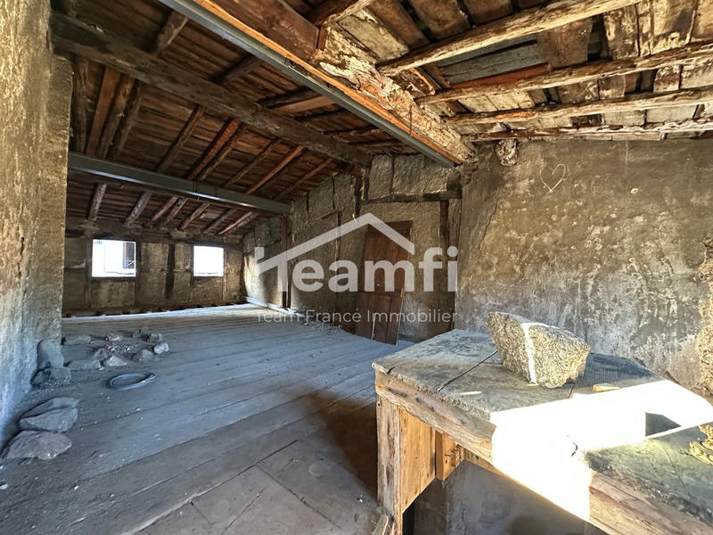 Maison ancienne - 180 m² - 8 pièces