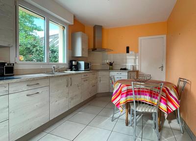 Maison - 90 m² - 5 pièces