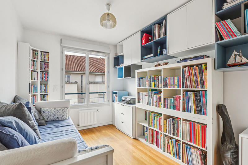 Local commercial - 140 m² - 5 pièces