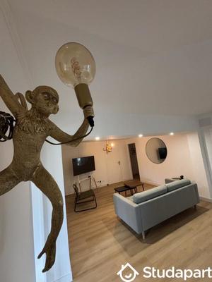 Chambre - 13 m² - 1 pièce