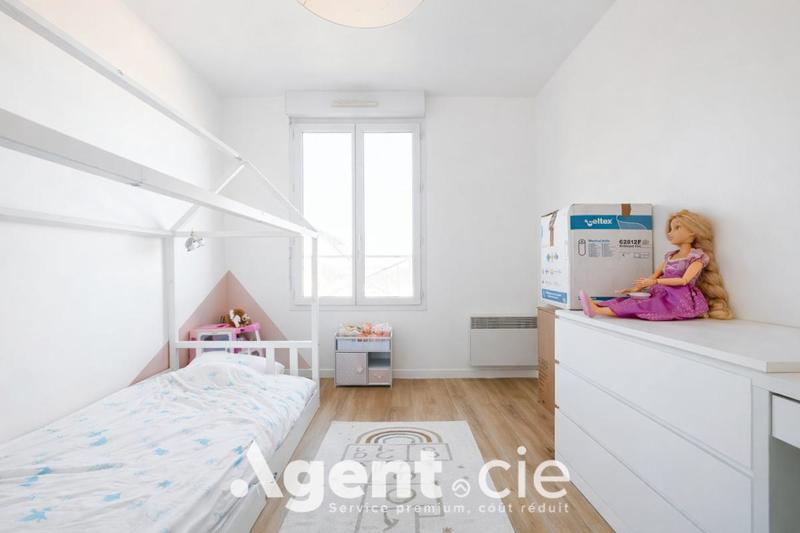 Maison - 77 m² - 5 pièces