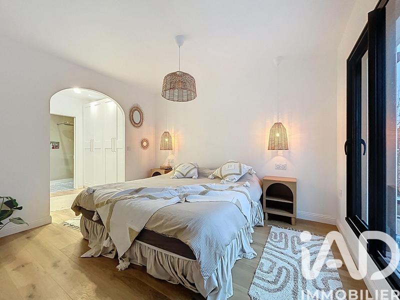 Maison - 121 m² - 6 pièces