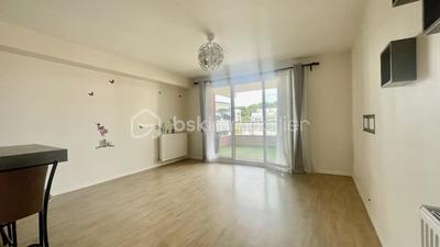 Appartement - 82 m² - 4 pièces