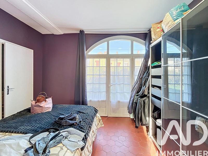 Maison - 244 m² - 10 pièces