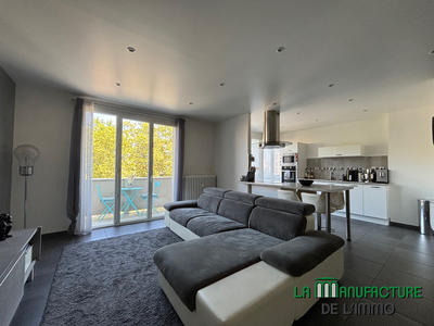 Appartement - 79 m² - 4 pièces