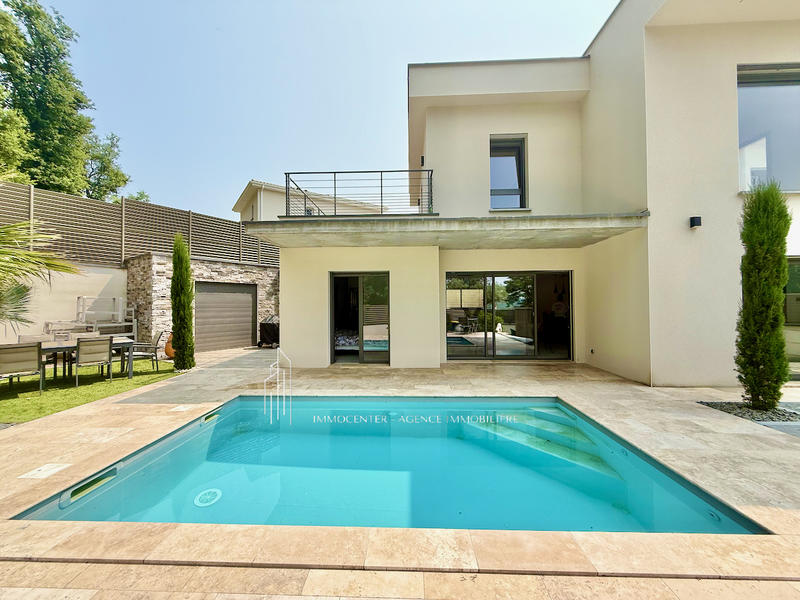 Villa - 145 m² - 6 pièces