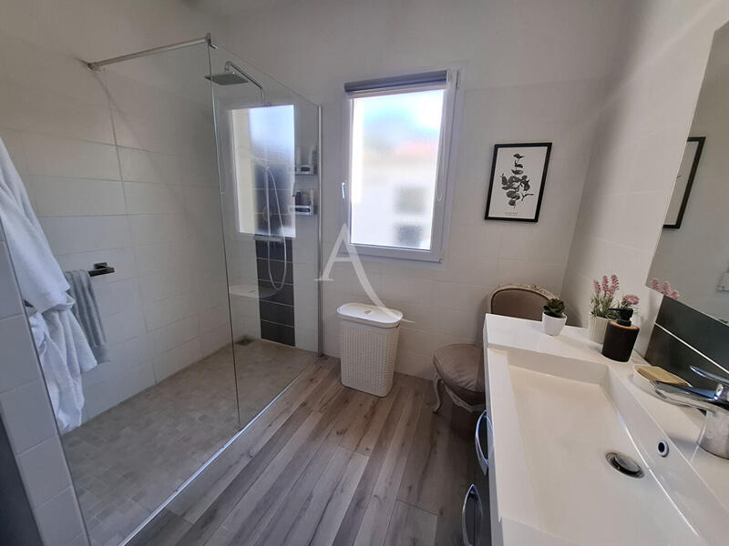 Maison - 158 m² - 4 pièces