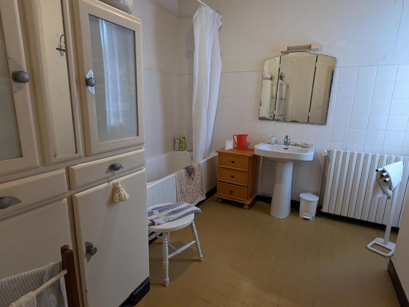 Maison - 220 m² - 10 pièces