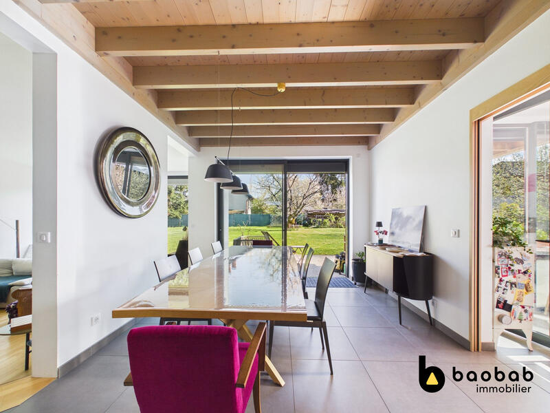 Villa - 200 m² - 7 pièces