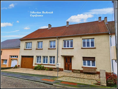 Maison de village - 286 m² - 9 pièces