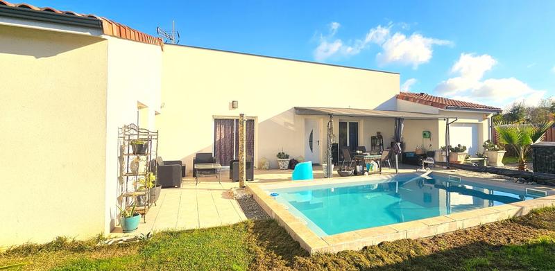 Maison - 140 m² - 5 pièces