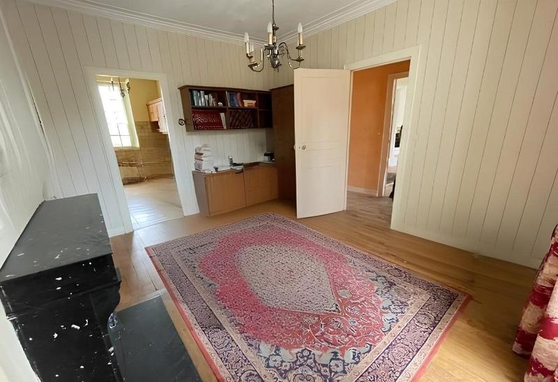 Maison - 203 m² - 8 pièces