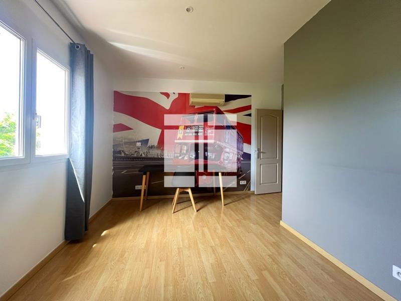 Villa - 207 m² - 8 pièces