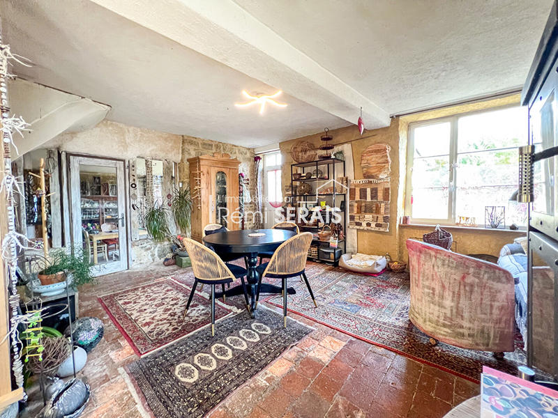 Maison - 137 m² - 6 pièces