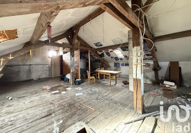 Maison - 215 m² - 9 pièces