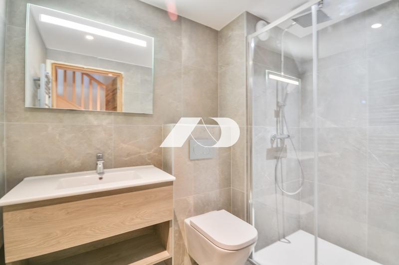 Appartement - 145 m² - 5 pièces