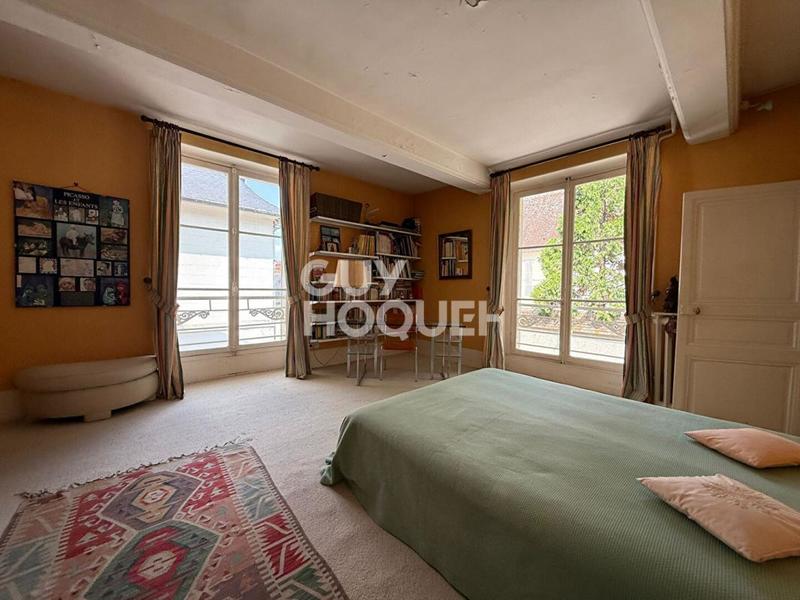 Maison de maîtres - 229 m² - 9 pièces