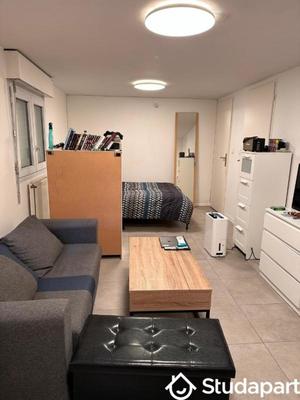 Chambre - 120 m² - 1 pièce