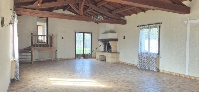 Maison - 180 m² - 6 pièces