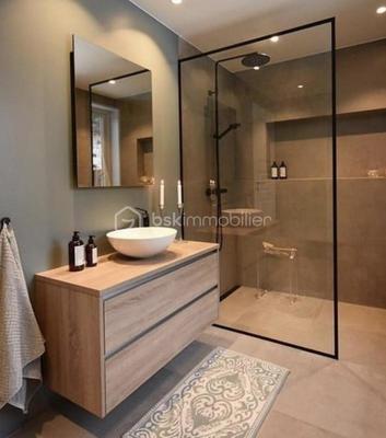 Appartement - 90 m² - 4 pièces