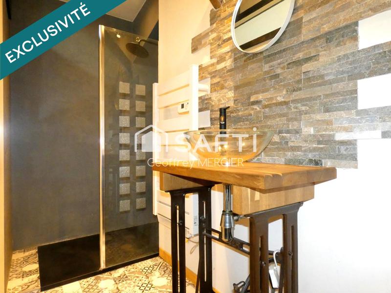 Maison - 232 m² - 7 pièces