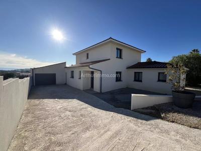 Maison - 213 m² - 7 pièces